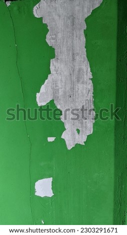 green wall of the house that pain faded away