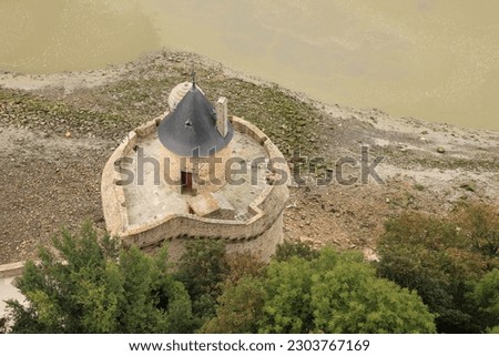 Round corner tower in Le Mont-Saint-Michel