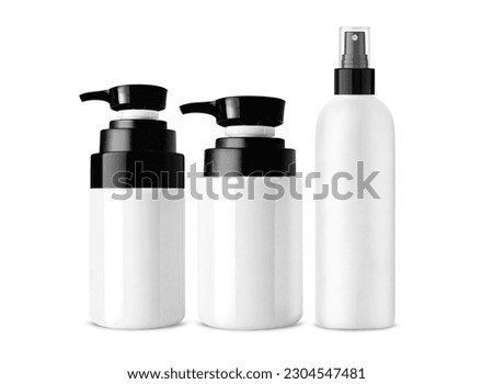 Realistic cosmetic mockups. White cosmetics bottles, containers and jars. Women beauty products. Spray, soap and cream 3d dispenser package