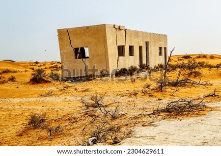 Picture of a abandoned broken building 