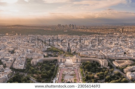 Panoramic view of the La Défense district and the Trocadero in 