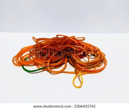 random pile of rubber bands 