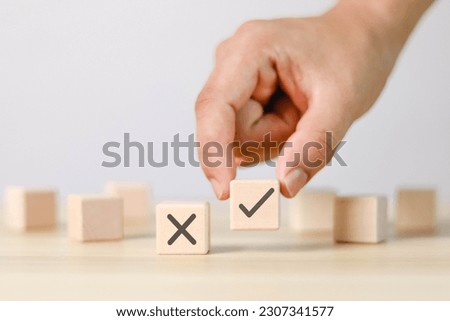 select yes or no symbol true and false on white background cube Royalty-Free Stock Photo #2307341577
