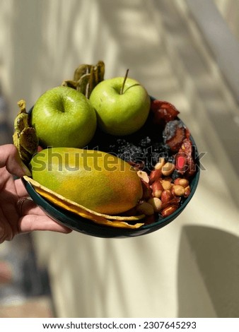 Beautiful and delicious fruit dishes