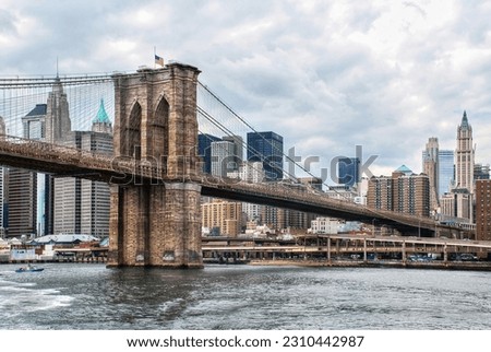 View of the Brooklyn Bridge to Manhattan from the East River