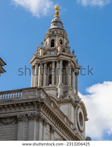 St Paul's Cathedral details and aerial view