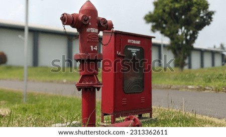 fire hydrant, Break the glass to get the hose