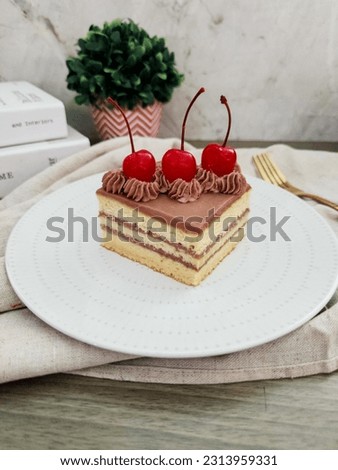 Sweet, beautiful and beautiful birthday cake dish
