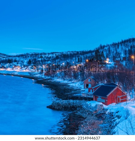 Taking photos at blue hour is always a good thing, so when it's in Norway, it's even better ;-)