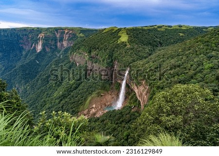 Nohkalikai Falls is the tallest plunge waterfall in India. The waterfall is located in the Indian state of Meghalaya, near Cherapunji, one of the wettest place in the world.