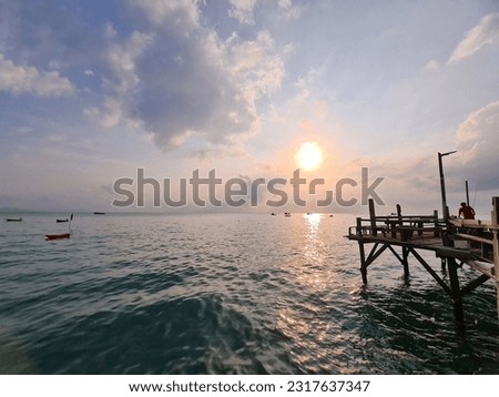 
Picture of the sunset and the sea in the evening