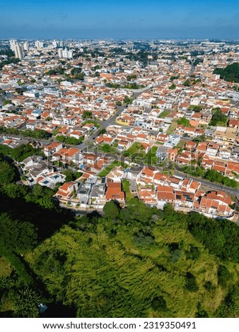 Aerial view of Pedreira do Chapadão and adjacent neighborhood located in Jardim Chapadão in the city of Campinas, interior of São Paulo. Campinas, 2023.