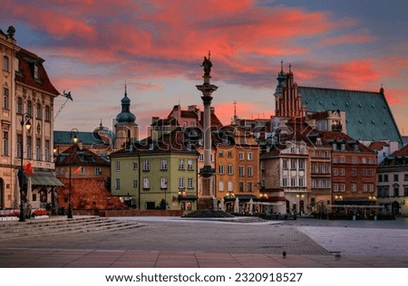 Warsaw, Poland Sigismund's Column and colorful houses in Castle Square in the Old Town Royalty-Free Stock Photo #2320918527