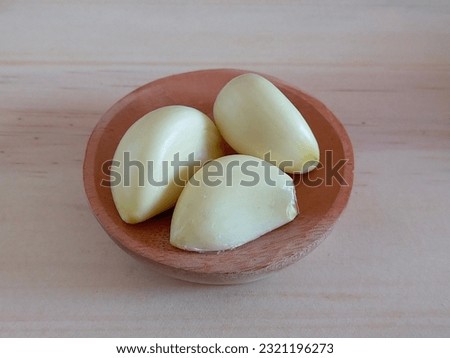 a view of garlic or bawang putih