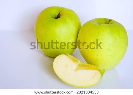This is a picture of a green apple