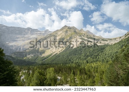 Picture of the mountain landscape of the Gavarnie Valley in France