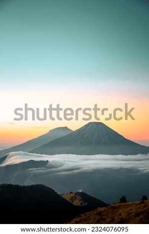 Mount Prau is located in the Dieng plateau area, Wonosobo Regency, Patakbanteng Village with an altitude of 2,565 Mpdl.