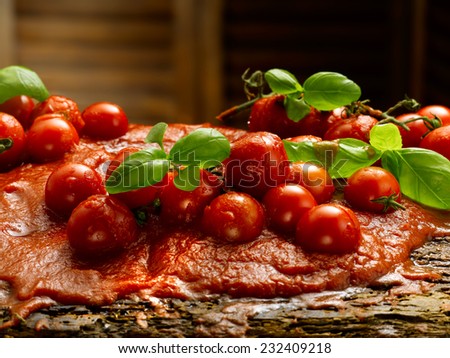 fresh tomato sauce