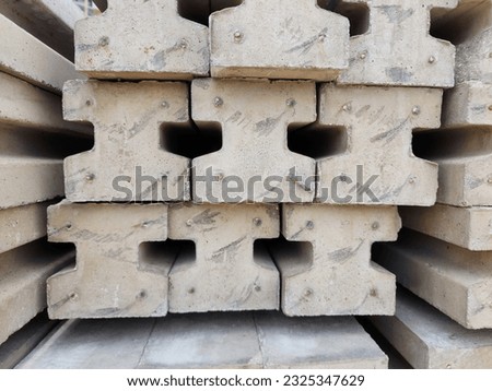 Small concrete columns for construction