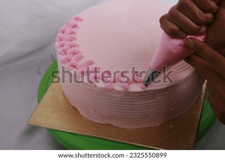 various cake decorating ideas using buttercream