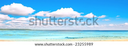 Coast panorama (focus on the horizon)