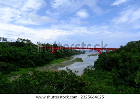 Pictures of the old bridge of Donghe and it's surrounding 