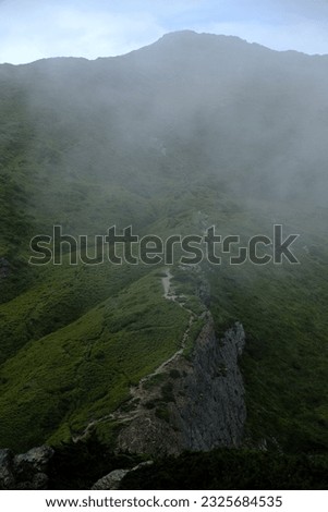 Pictures of hiking in Hehuanshan Main Peak Trail in Taiwan