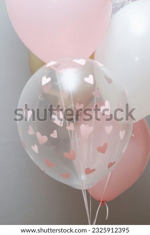 pink and white balloons, the inscription: "Happy birthday, beauty"