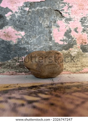 rare picture of the potato 