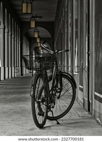 a lonely bike in the city