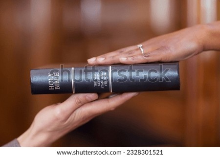 Bailiff giving oath to witness Royalty-Free Stock Photo #2328301521