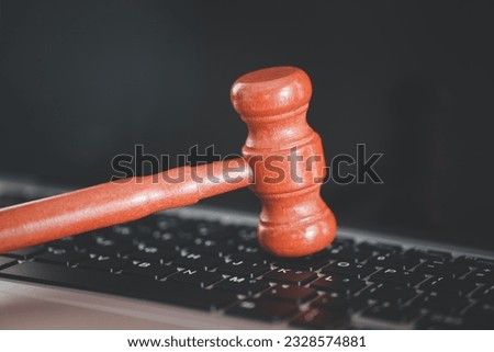 law contract, law and justice concept, law hammer, Selective focus.
