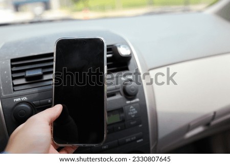 empty phone screen embodies the potential and connectivity of modern technology, symbolizing a blank canvas for communication and limitless possibilities in the digital world