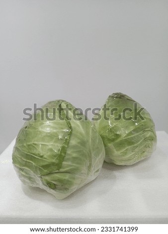 FRESH CABBAGE HEALTHY AND DELICIOUS RAW PHOTO