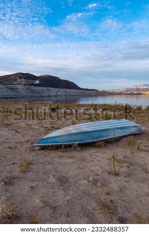 Shipwrecked Memories: Sunken Boat in the Serene Waters of Lake Mead, Captured in May 2023, in Enchanting 4K Resolution