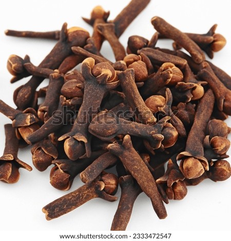 Cooked clove buds, which have been dried, ready to use for flavor and odor enhancer
