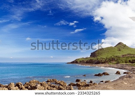 It is a beaufiful coral reef bay in Kenting of Taiwan.