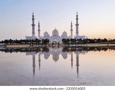 Sheikh Zayed Grand Mosque picture by reflection of water || Abu Dhabi || United Arab Emirates