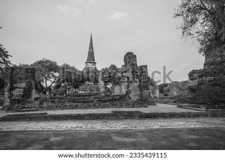 Black and white  photos  of  Ruins of Wat Phra Si Sanphet Phra Nakhon Si Ayutthaya Province, which has been registered as a World Heritage Site in Thailand.