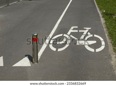 Dedicated lane for cyclists on a sunny day