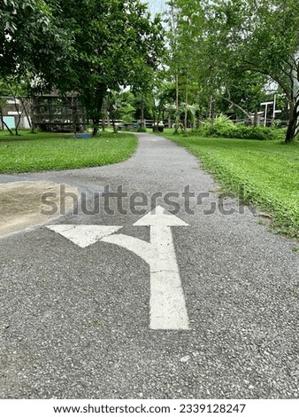 Destination arrow on the path