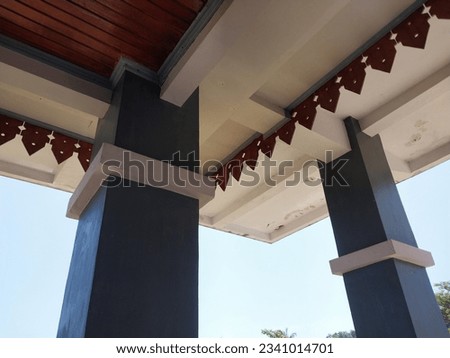 columns of a building or pillars of a building that has already been used to support the load of the building