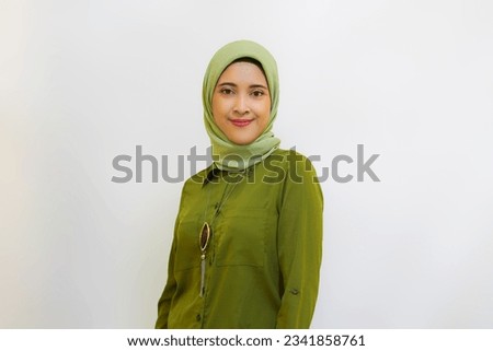 Confidence young woman posing infront of camera. Advertising model concept Royalty-Free Stock Photo #2341858761