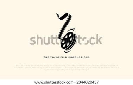 logo pictogram style combination abstract roll film strip and yo-yo Royalty-Free Stock Photo #2344020437