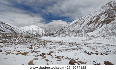 snow ladden mountains pictures in leh ladakh