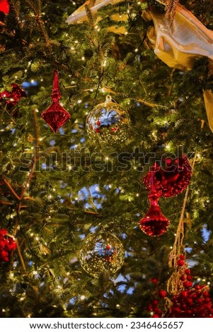 Christmas tree and decoration pictures 