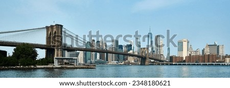 Brooklyn Bridge and the New York skyline      