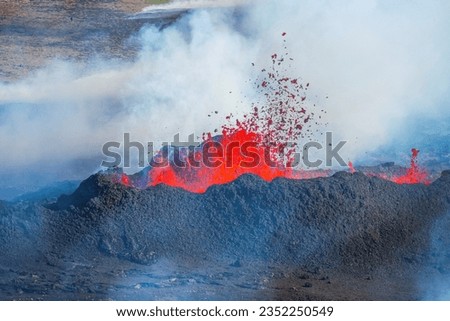 the picture of volcanic eruption