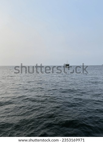 Photo of sea at noon