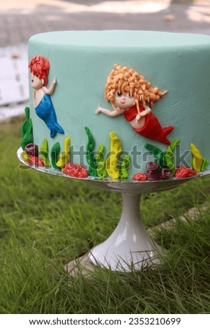 Dive into enchantment with a mermaid's fondant dream
